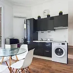 Modern & Διαμέρισμα *