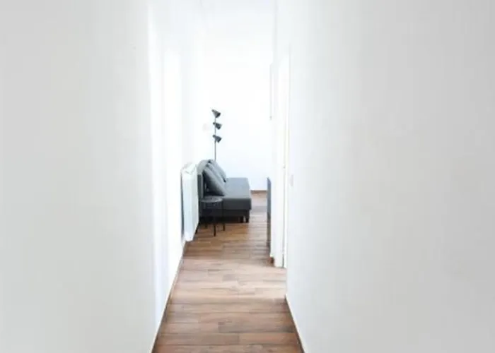 Modern & * Ницца